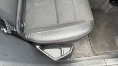 Volvo Xc40 2.0 T4 Momentum 5dr AWD Geartronic Petrol Estate